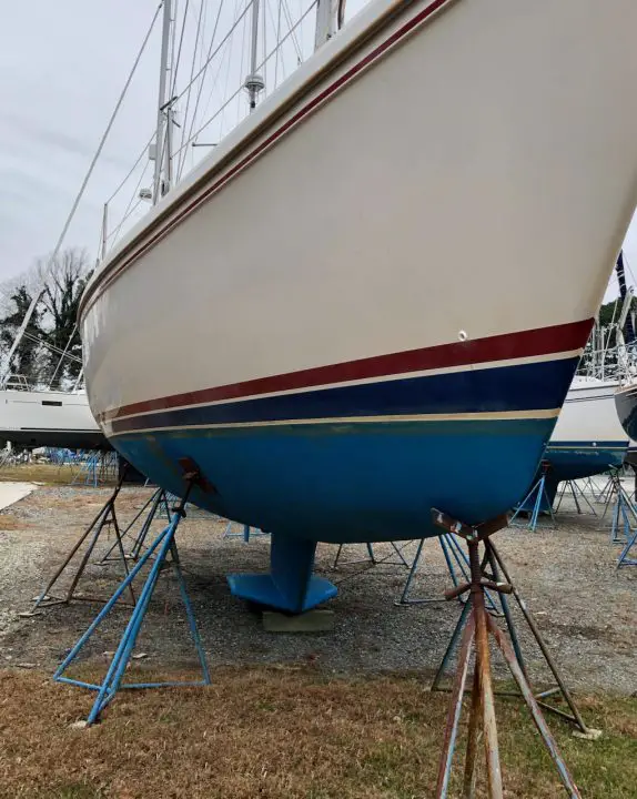boat on stands