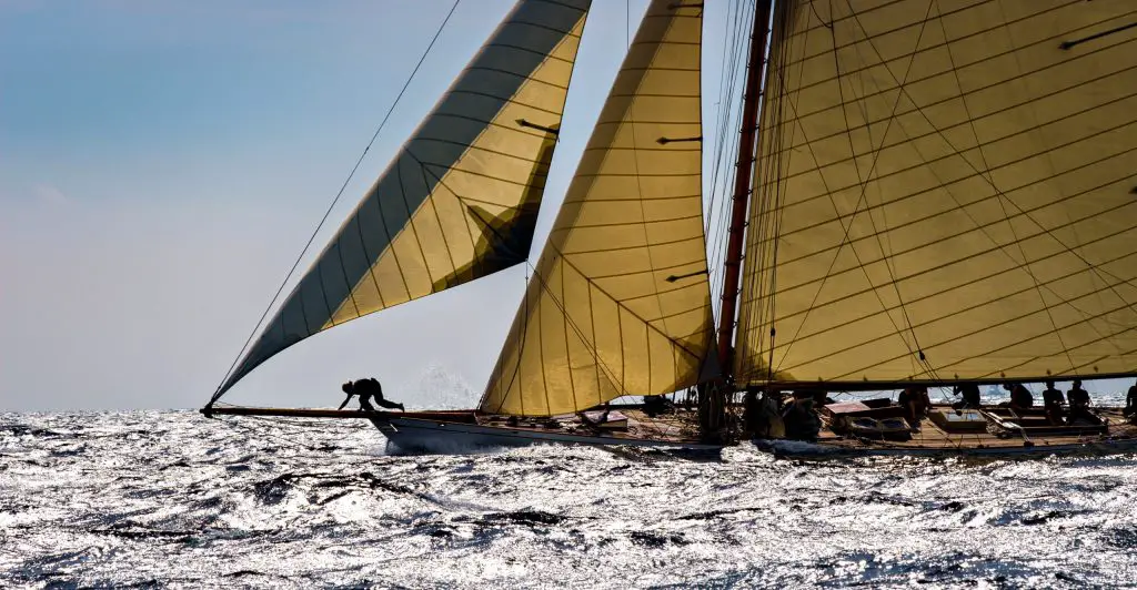 cutter rigged sailboat definition