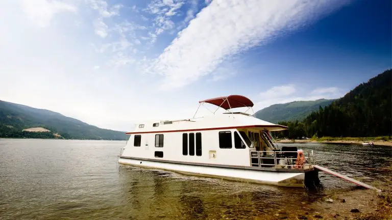How Much Are Houseboats: A Comprehensive Guide