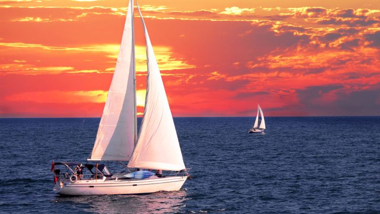 17 Best Sailboats To Live On + What You Should Know First