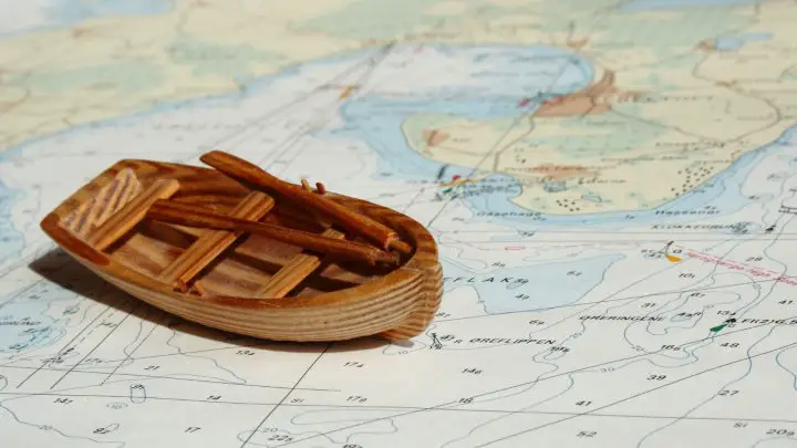 how to read nautical charts