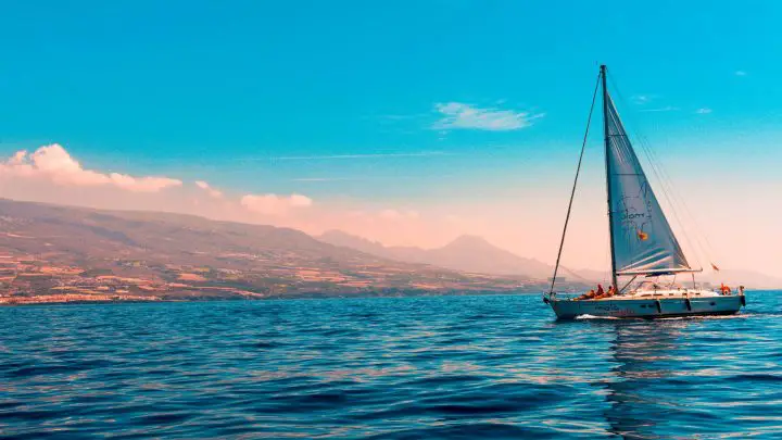 what to look for when buying a sailboat