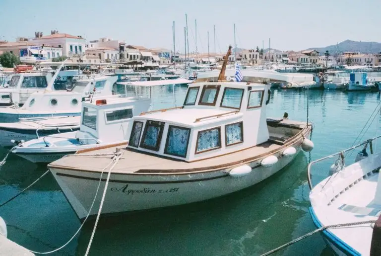 Living In A Boat On Dry Land: What You Need To Know